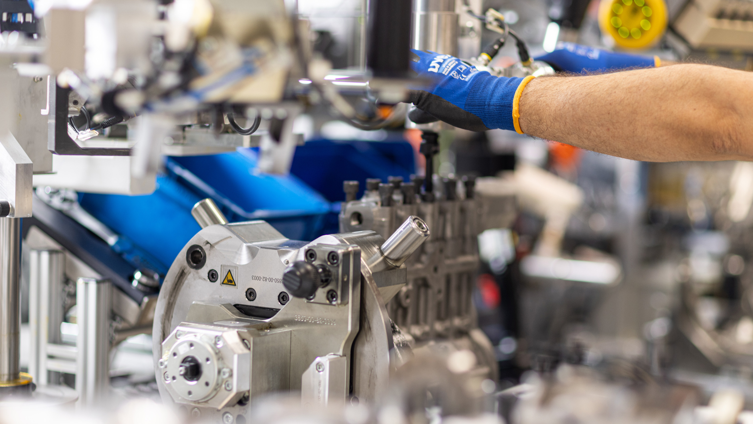Blick in die Werkshallen des Robert Bosch AG Werks in Hallein 