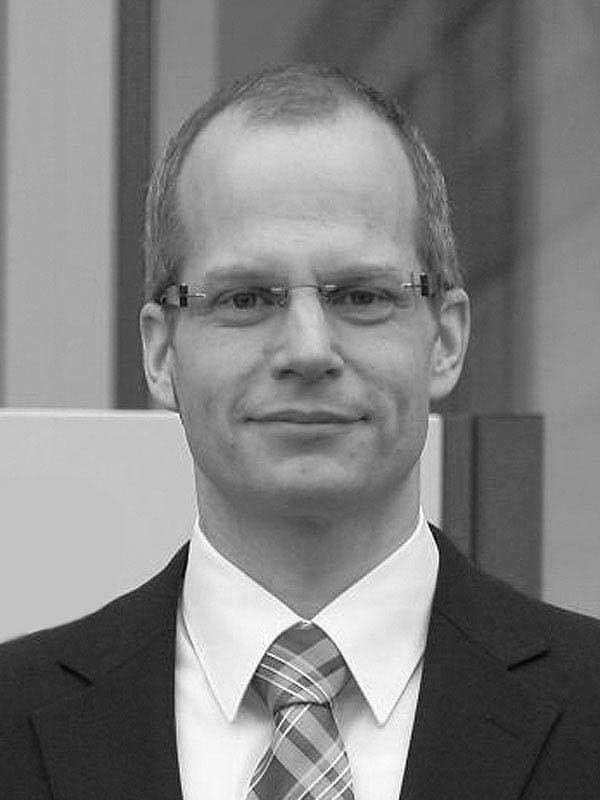  Dirk Adamczyk